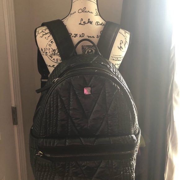 MCM Back Pack - Picture 5 of 5